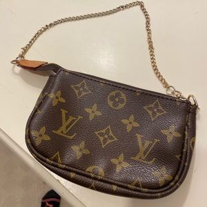 Louis Vuitton Handbag